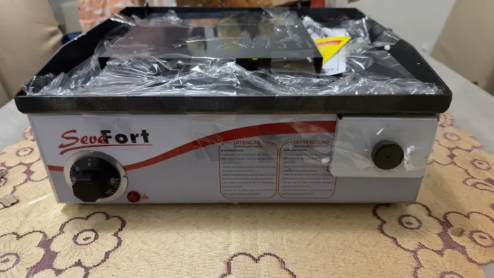 VENDO CHAPA ELÉTRICA NOVA DE 40x35 CM DA SEVEFORT GRILL