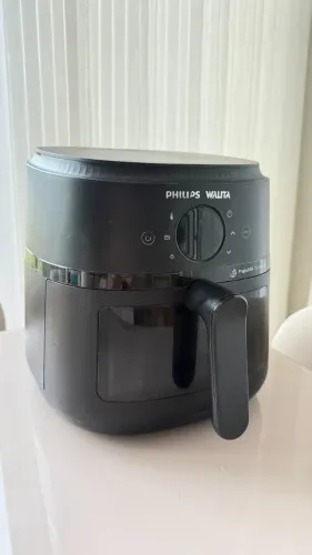 Fritadeira Airfryer Philips Walita Série 2000 6,2L com Visor Preta NA230