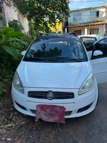 Fiat Idea Essence 1.6 Flex 16V 5P 2013