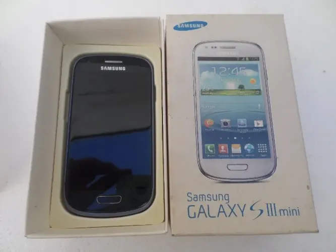 Samsung Galaxy SIII Mini p/ Colecionadores.