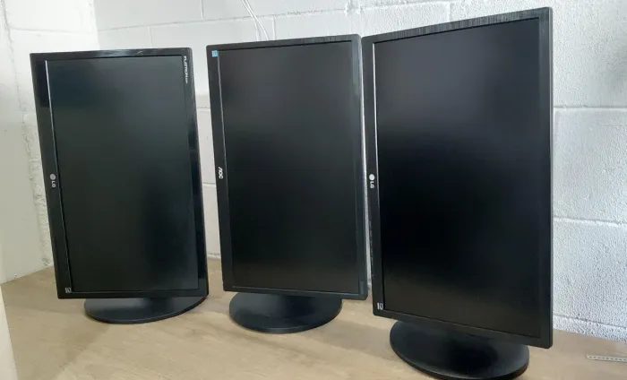 MONITOR LED 22° POLEGADAS FULL HD (1920x1080) HDMI - LG E AOC!