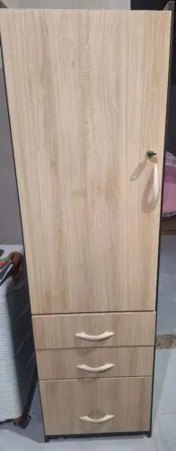 Armário multiuso seminovo
