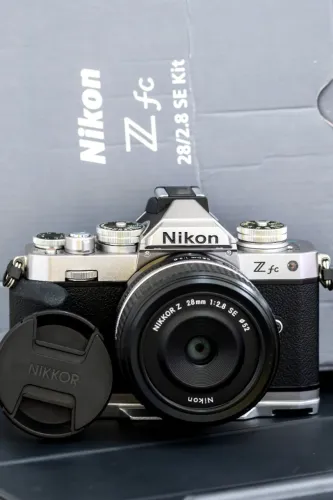 Nikon Z Fc Nikkor - Corpo apenas - Menor preço!