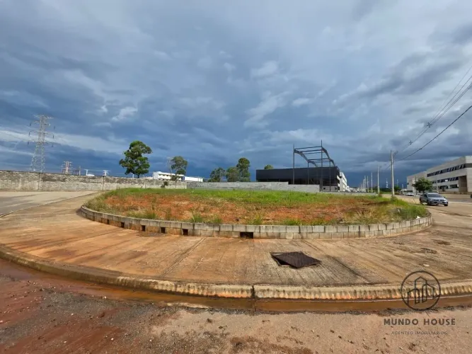 Terreno Empresarial Metropolitano em Condomínio Fechado
