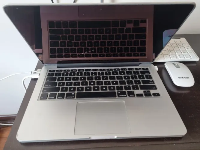 Macbook Pro 2013 para retirar peças