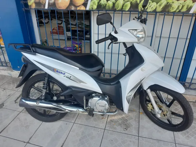 Moto aveloz