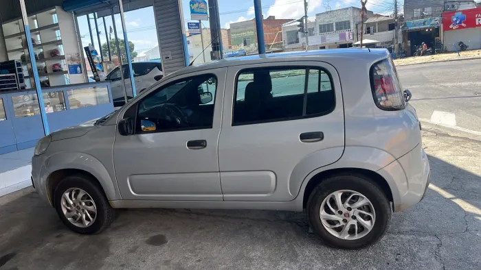 Fiat Uno Attractive 1.0 EVO Fire Flex 8V 5P 2016