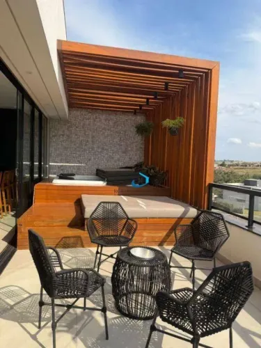 Casa Sobrado em Condominio Fechado com Spa, Londrina PR