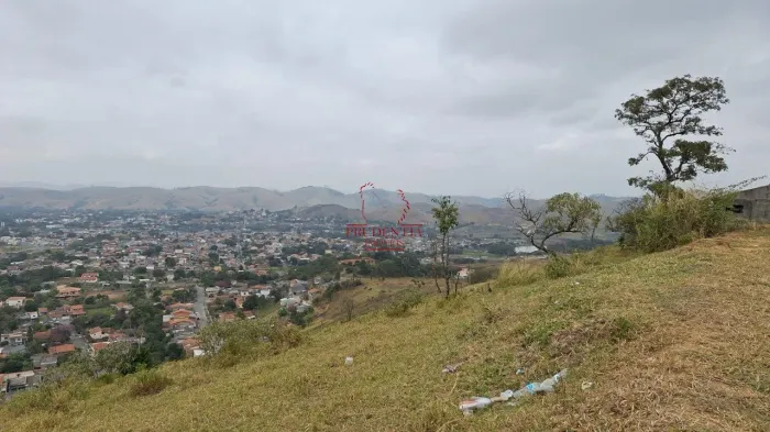 Terreno à Venda em Vila Pinheiro - Itatiaia