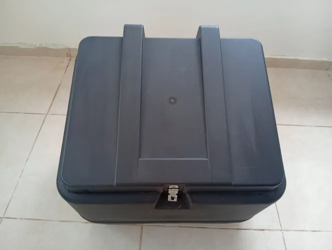 Baú de moto Bauleto novo 90 litros. Leia o anuncio