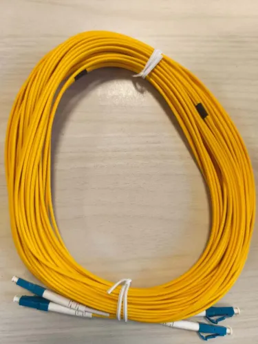 Tenho 7* Fibre Patch Corde--Sigle Model--LC/UPC-LC/UPC, G652, 15m.