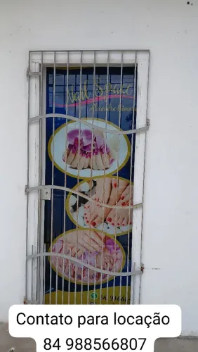 Aluga-se ponto de comércio