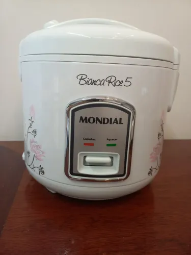 Panela elétrica para arroz 220v na caixa nunca usado 