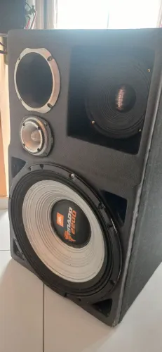 Vendo ou troco caixa trio 4 vias