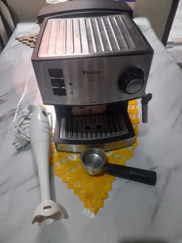 Cafeteira Philco + Mixer Mondial Versatile 110v AMBOS