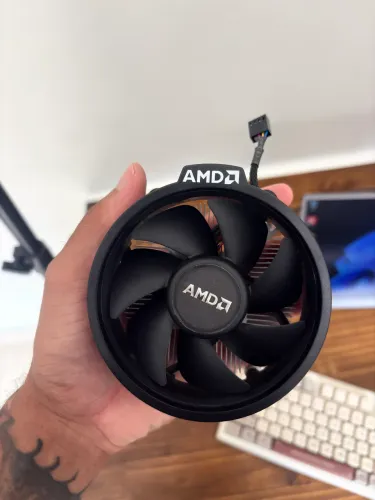 Cooler box amd 