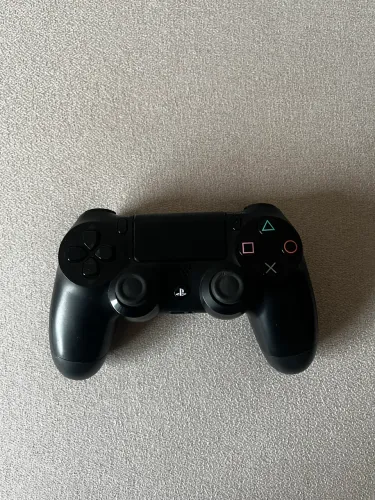 Controle PS4 Dualshock 4 - preto