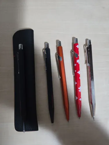 Kit de 5 Lapiseiras Caran D´ache, Importada da Suiça novas nunca usadas