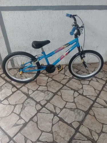 Bicicleta aro 20 em ótimas condições de uso