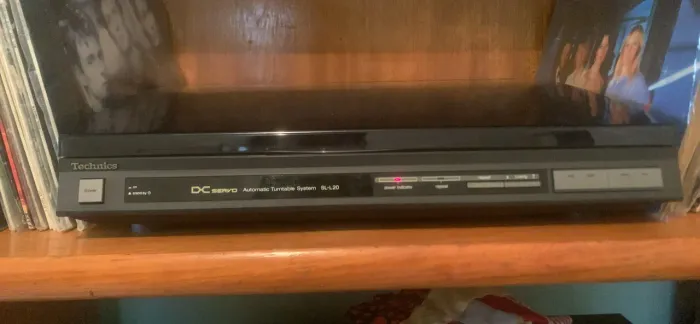 Toca Discos Tangencial / Linear Technics
