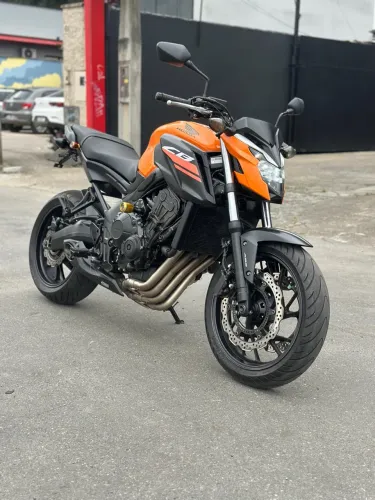 Honda CB 650F 2019 Laranja