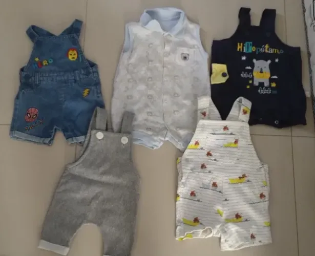 Lote de Roupas infantil + meias