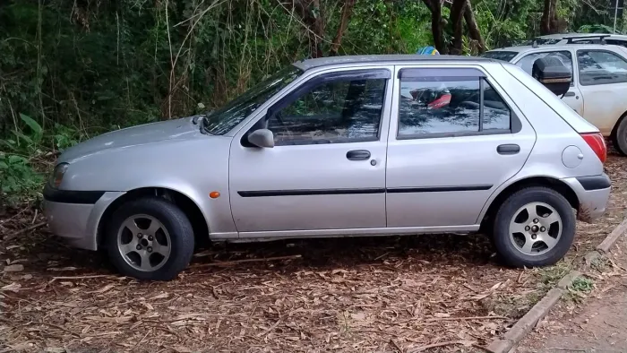Ford Fiesta GL Class 1.0i 5P 2000