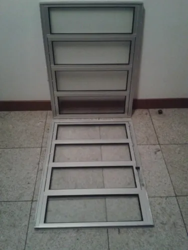 Basculantes  de alumínio Sasazaki 4 folhas