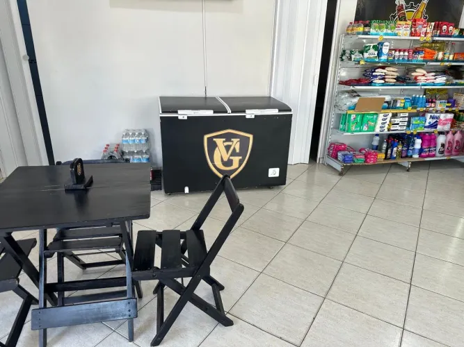 Vendo comércio completo, Aceito moto como parte do negócio .