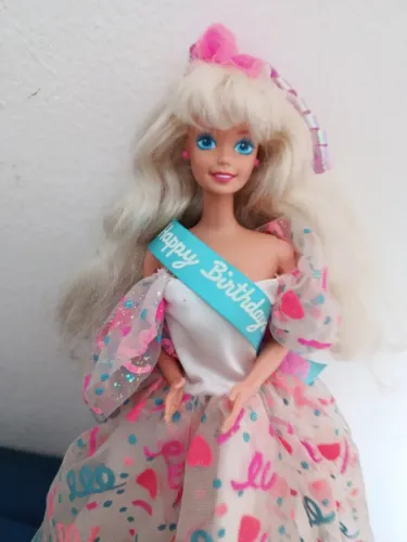 Barbie feliz aniversário 