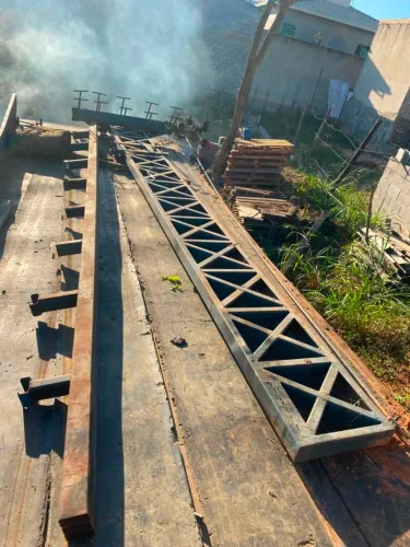 Tesoura de ferro