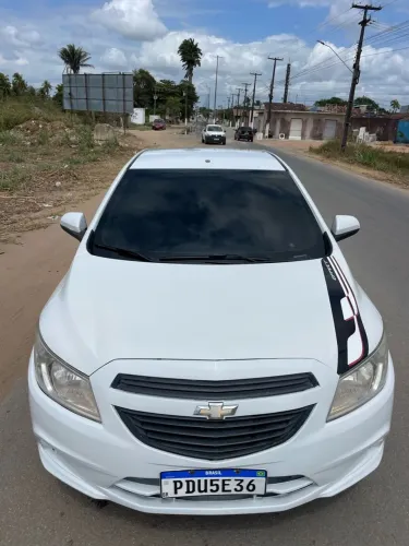 Chevrolet Onix Hatch LS 1.0 8V Flex Power Mec. 4P 2016