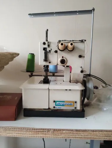 máquina colarete semi nova