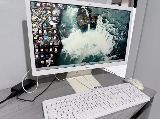 Vendo computador LG,em perfeito estado!