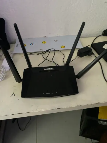Roteador Intelbras Action RG 1200 + Fonte 