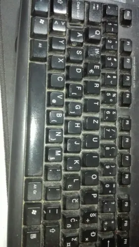 Vende se teclado usado bem barato