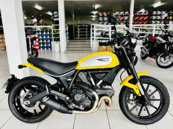 Ducati Scrambler Icon 800 2016 - Apenas 11.209 km