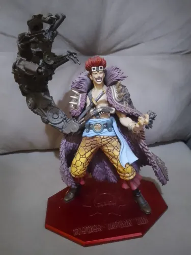 Action figure Capitão Kid -One Piece