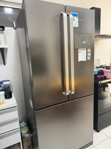 Vende-se geladeira Brastemp