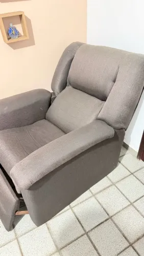 Poltrona Reclinável