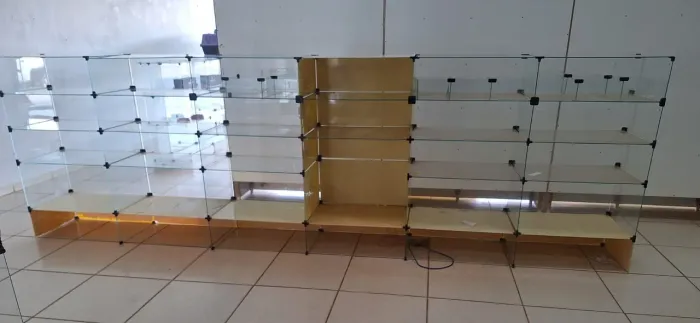 Prateleiras e Balcão Vidro para desmontar