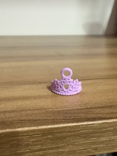 Pingente de Coroa - Barbie Rapunzel 