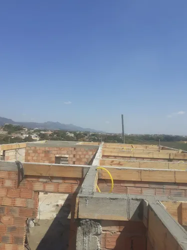 Pedreiro  disponível 