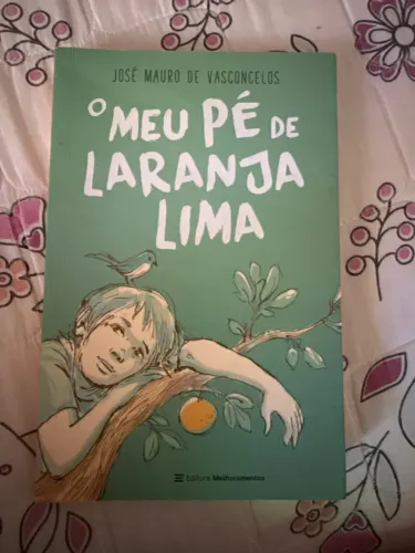 Livro ?O meu pé de laranja lima?