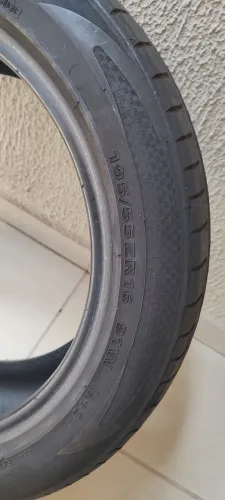 Vendo pneu 195/55/16 novo.