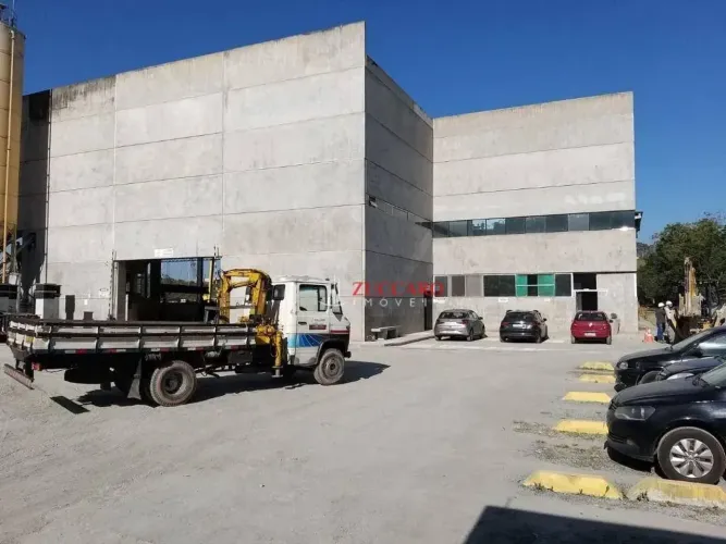 Galpão à venda, 5600 m² por R$ 8.999.999,99 - Paratei - Guararema/SP
