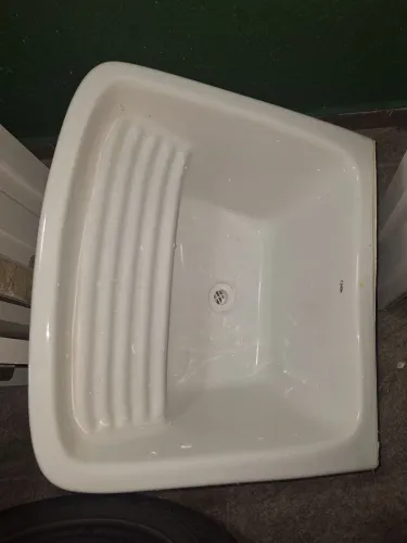 Tanque de lavar roupas com coluna - Cerâmica - CELITE - Branco. 