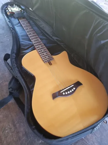 Violão condor