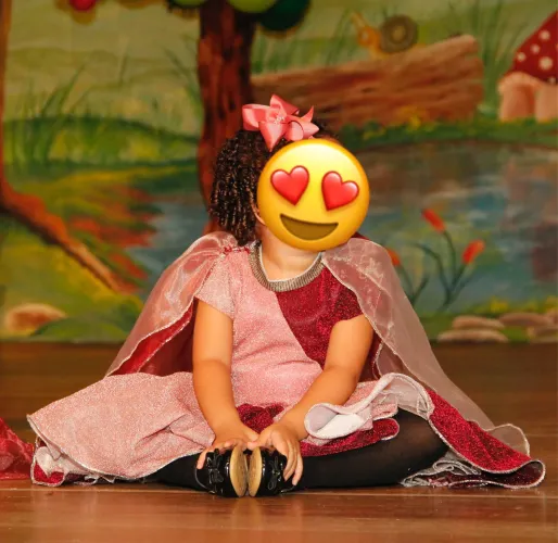 Linda fantasia de borboleta - 3 anos