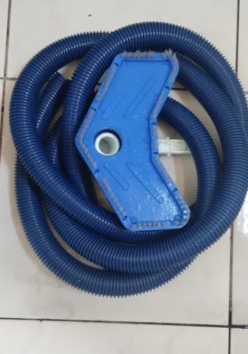 Aspirador de piscina 
